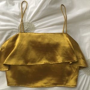 Gold flutter cropped top - Sz M